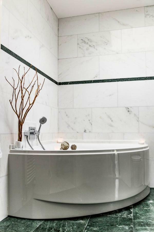 Dreamapartment La Vigna "Stone" Suite Mit Eigenem Indoorpool & Sauna & Grillhuette - 바일암라인 외부 사진
